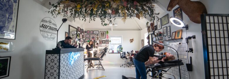 Sursum Tattoo Studio